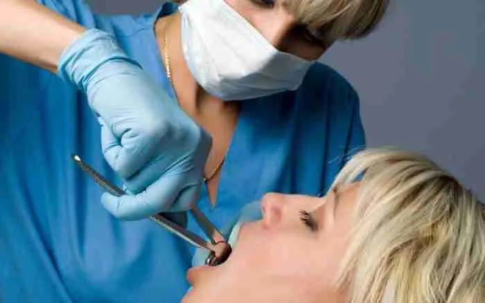 Common Dental Emergencies and the Role of an Emergency Dentist